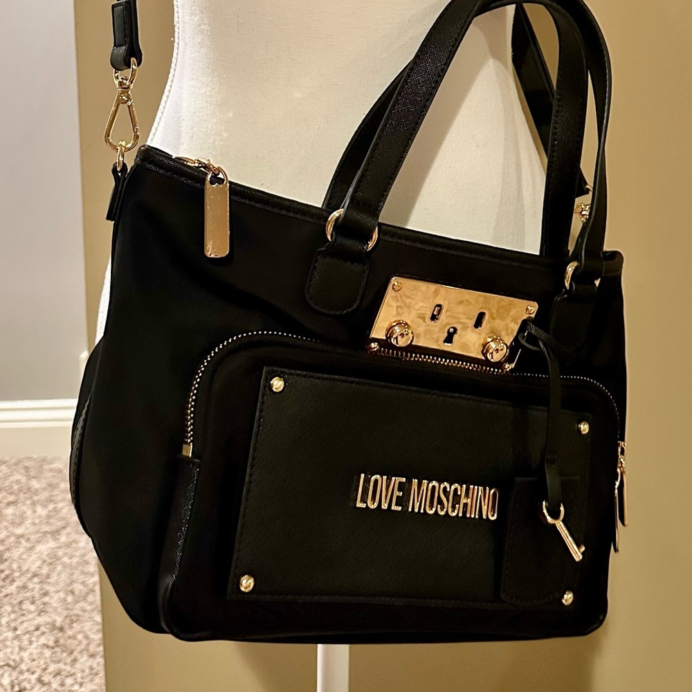 Love Moschino Black Shoulder Bag with Gold Details - Never Used - Picture 2 of 11